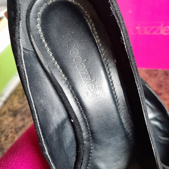 Black Shoedazzle Spiked Heels - Picture 6 of 10